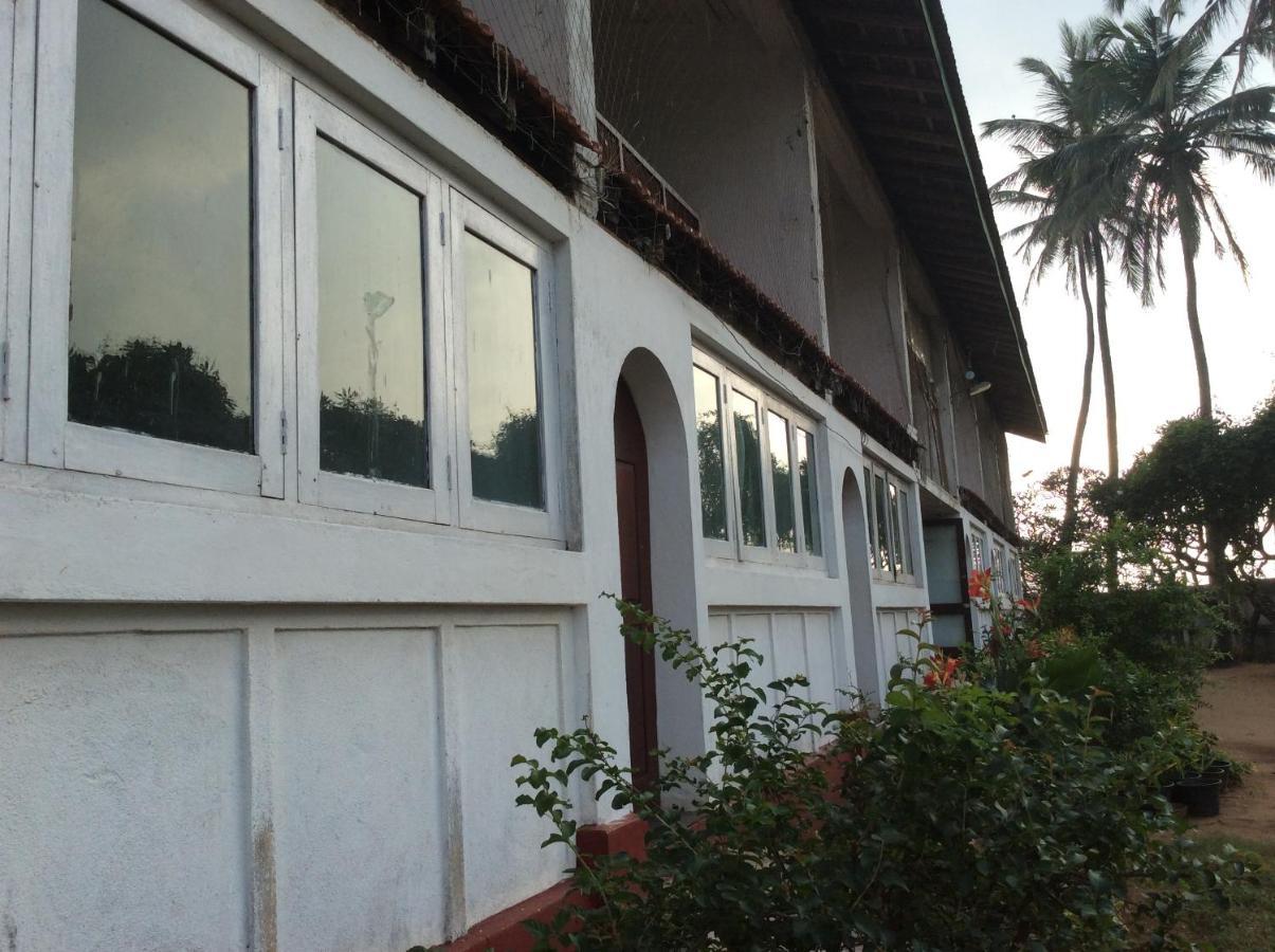 New Rest House Sea View Hotel Negombo Exterior foto